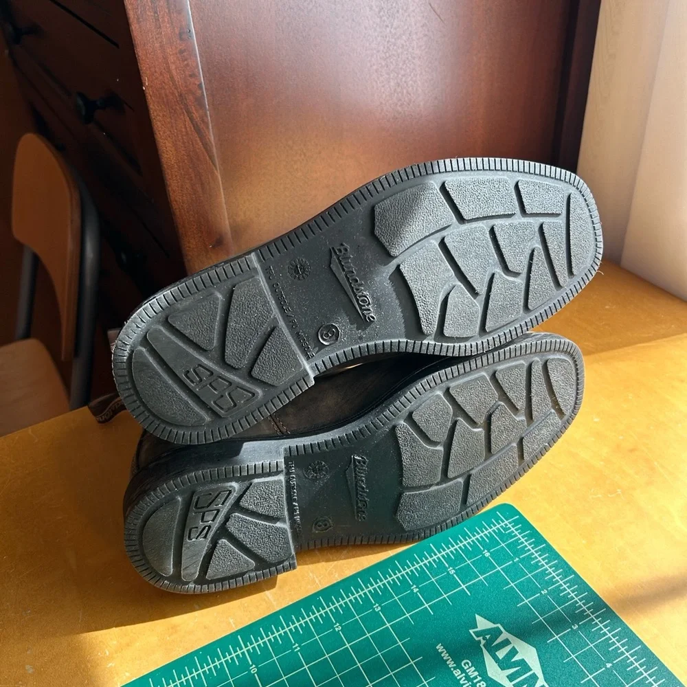 Blundstone Australian Size 8 in Rustic Brown ,US Men Size 9 ,US women size 11 - Picture 3 of 9